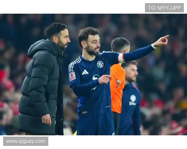 曼联复兴进程仍未完成:阶段性变化对球队稳定性形成考验 曼联复兴进程仍未完成:阶段性变化对球队稳定性形成考验