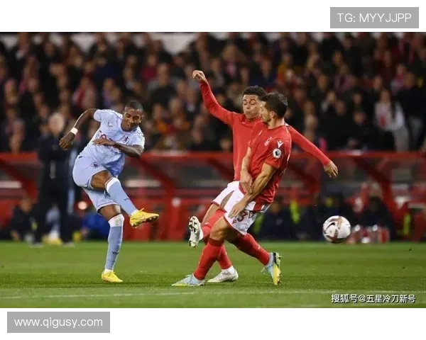 沃特金斯关键战表现与进攻影响力解析 沃特金斯关键战表现与进攻影响力解析